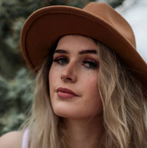 Meet your Posher, Kennedy